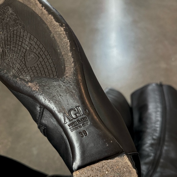 AGL Italian Leather Patent Cap Toe Boots - Picture 2 of 4